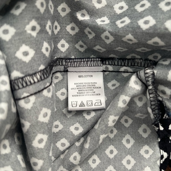 Foxcroft button-down patterned contrast cuffs shirt - Picture 6 of 7